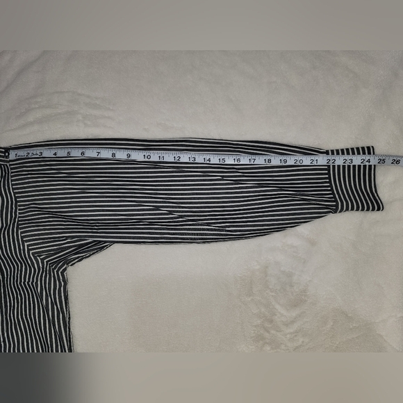 Chaps Dark Gray and White Casual Button Down Shirt - Picture 5 of 6